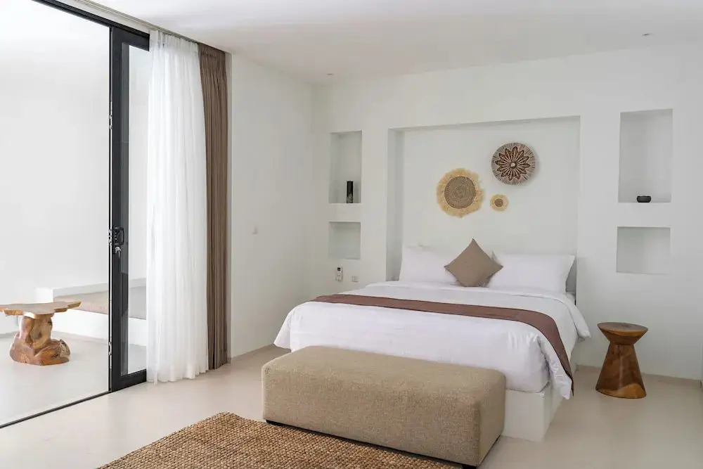 Бандунг: Lavender Rooftop 3BR Villa with a Private Pool