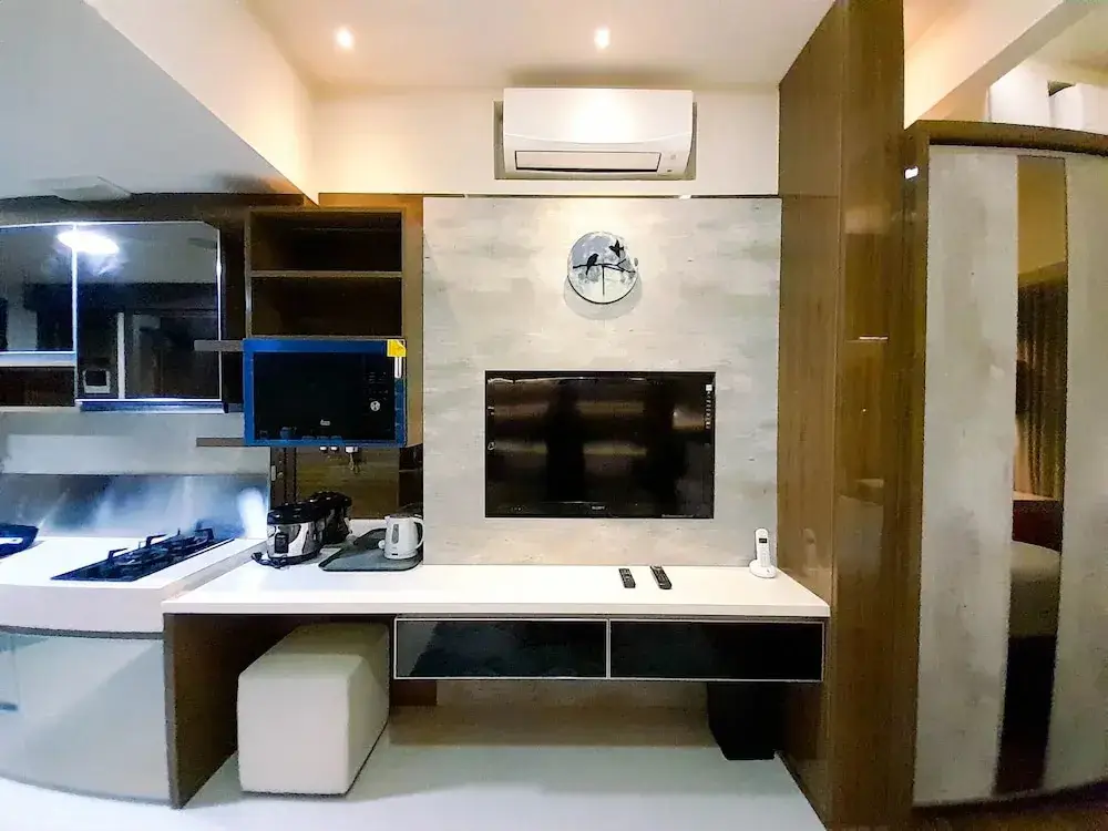 Депок: Cozy Studio Room At Uttara The Icon Apartment