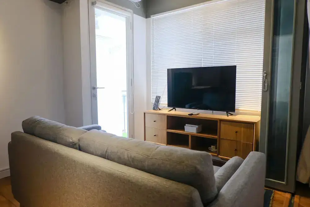 Бандунг: Studio With Private Living Room At Jarrdin Cihampelas Apartment