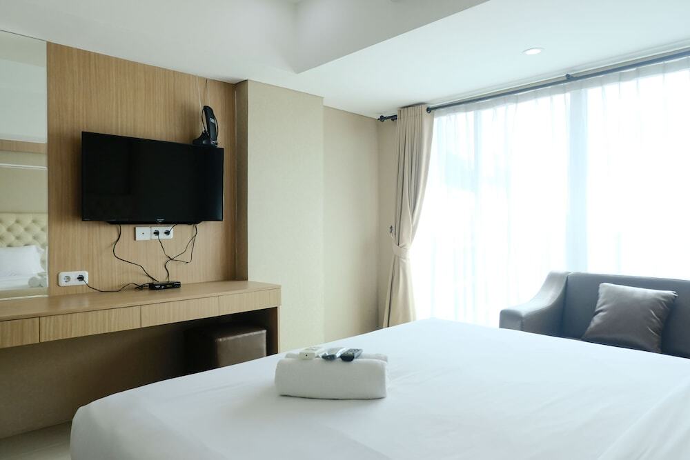 Бандунг: Good Choice Studio Apartment At Tamansari La Grande