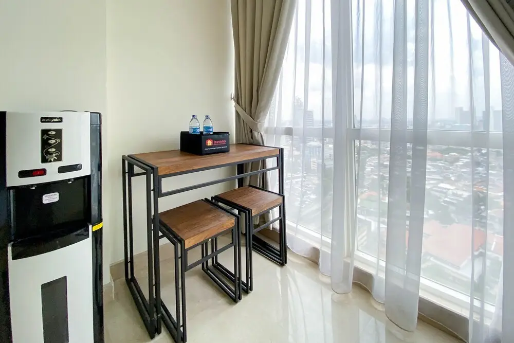 Джакарта: Comfort And Modern Studio Apartment At Menteng Park