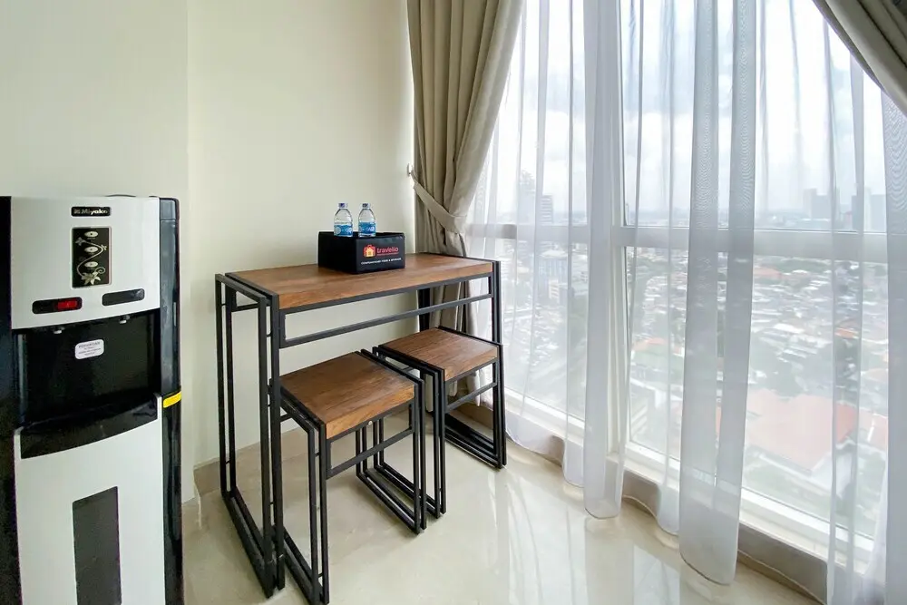Джакарта: Comfort And Modern Studio Apartment At Menteng Park