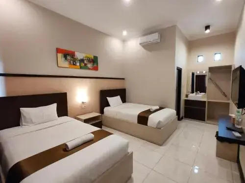 Матарам: Hotel Orizatha