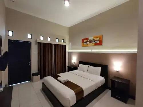 Матарам: Hotel Orizatha