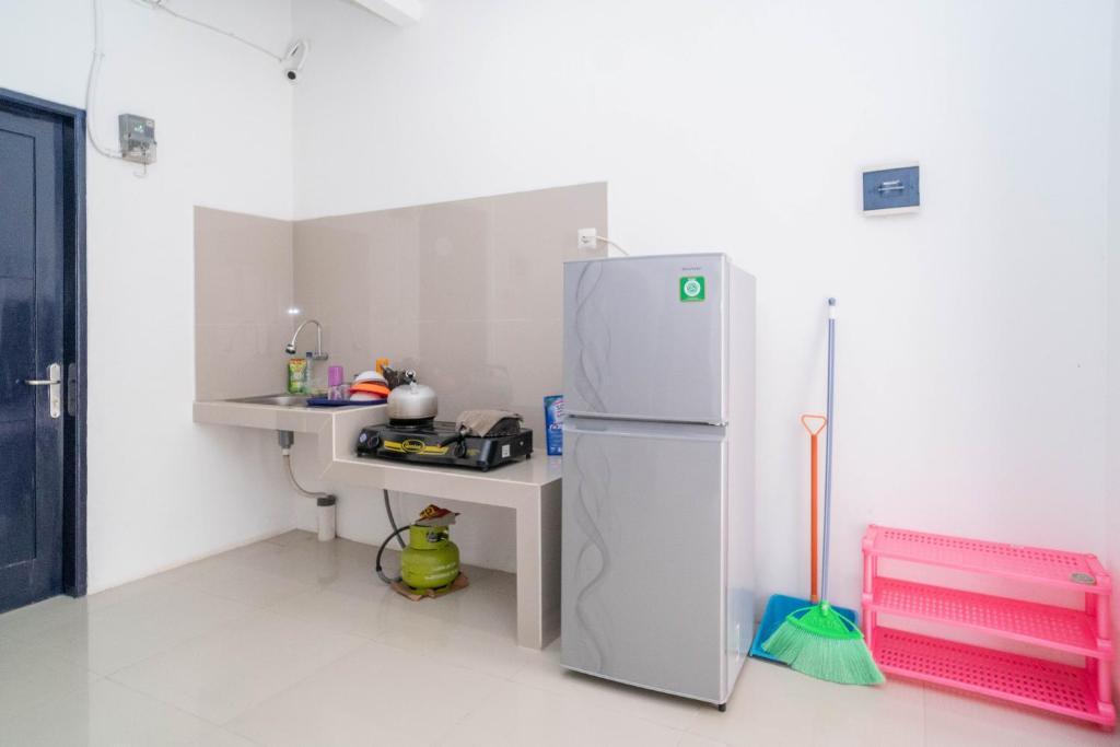 Тангеранг: KoolKost Syariah @ Jl Kelapa Dua Raya Tangerang (Minimum Stay 6 Nights)