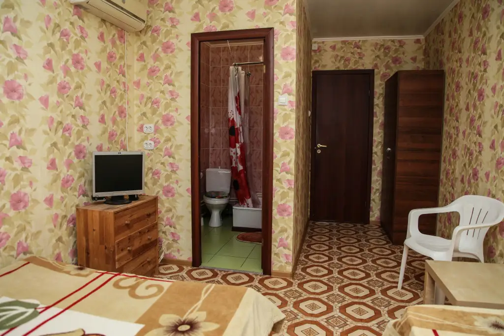 Голубицкая: Amur Guest House