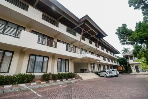 Town House Bukit Damai Indah Hotel & Residence by RedDoorz — фото 1
