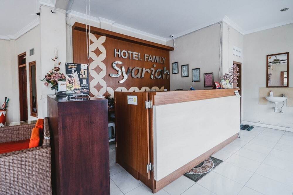 Севон: Hotel Family Syariah 2 by RedDoorz