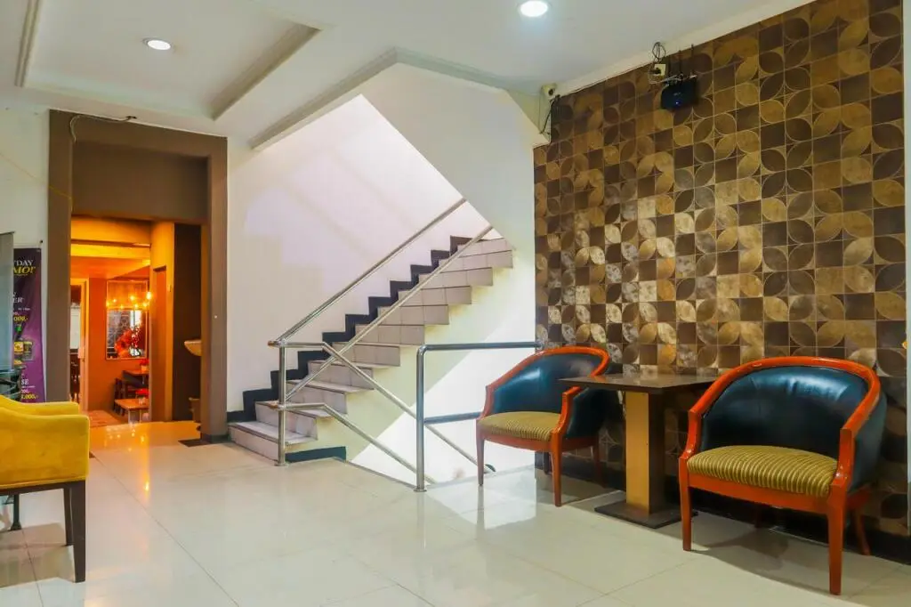 Джакарта: OYO Flagship 3563 New Mg Hotel