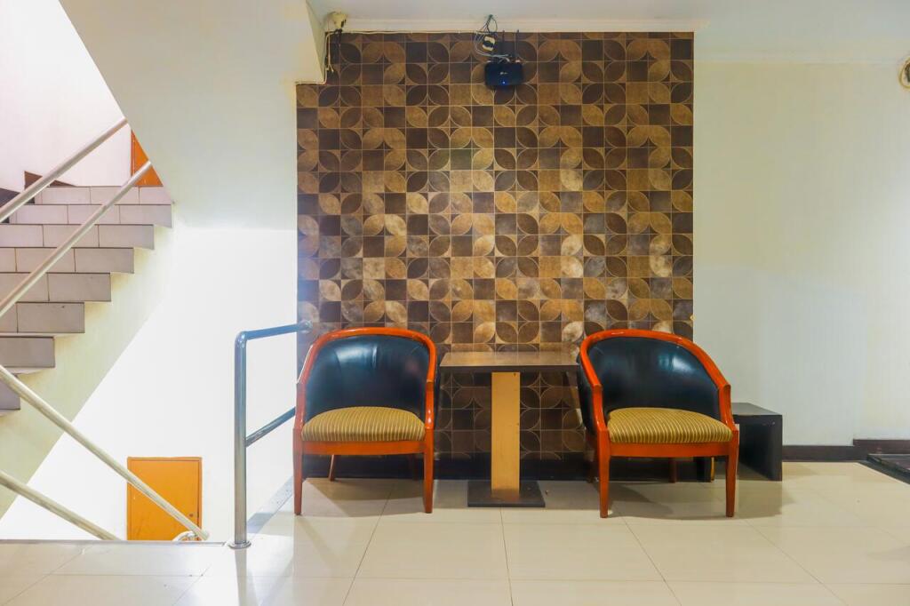 Джакарта: OYO Flagship 3563 New Mg Hotel