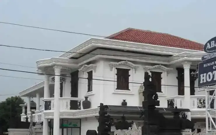 Караванг: Abah Hotel