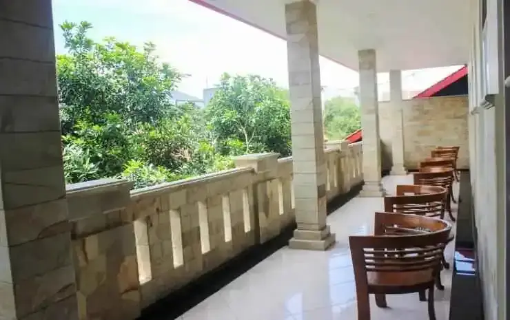 Караванг: Abah Hotel