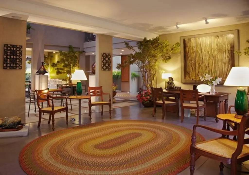 Паромпонг: Bumi Semilir Hotel