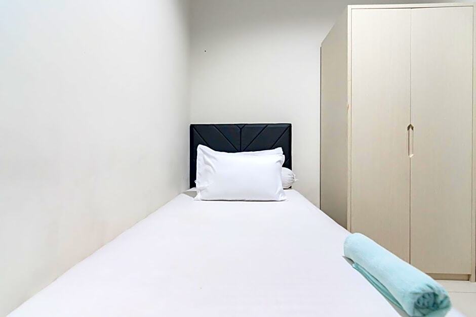Караванг: Putri Residence Karawang RedPartner