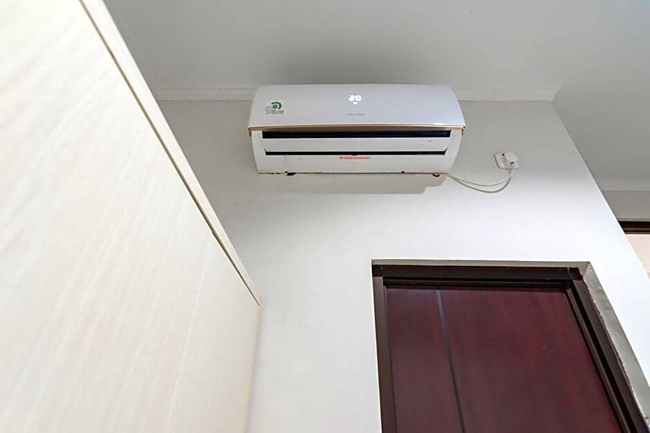 Караванг: Putri Residence Karawang RedPartner