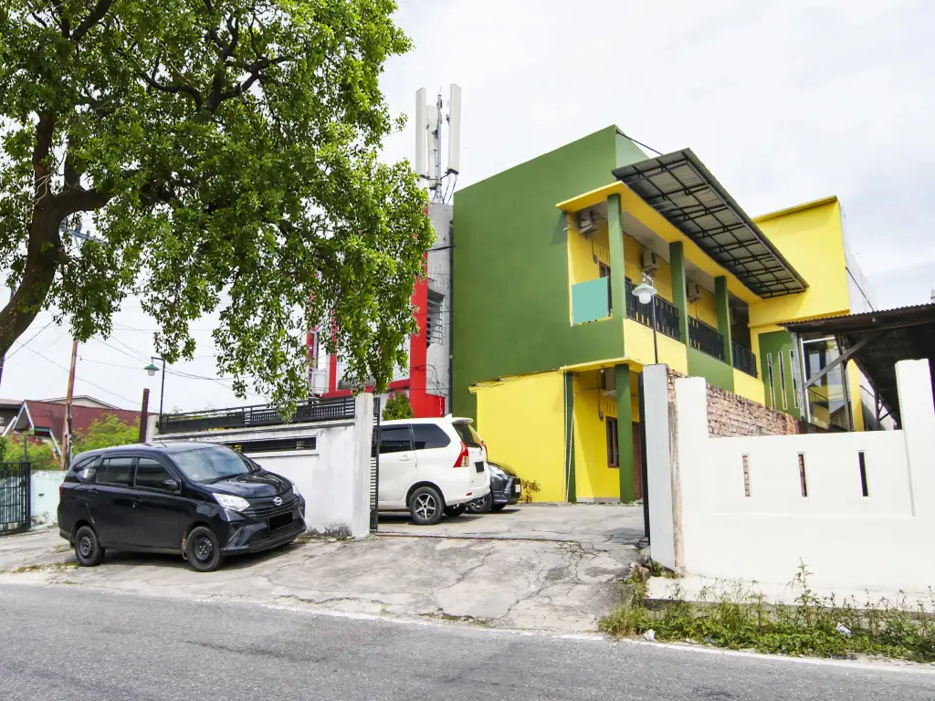 Hikmah Residence Syariah by OYO — фото 1