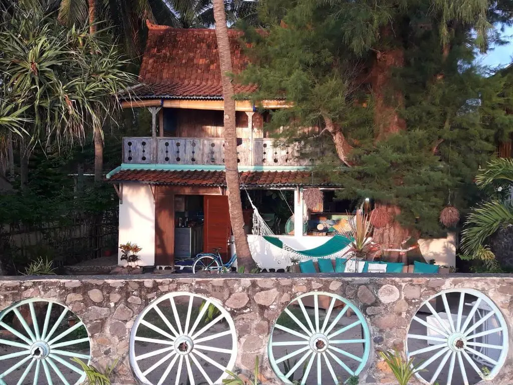 Гили Аир: Kai's Beach House Villa