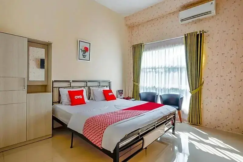 Ламонган: Penginapan Keluarga Syariah by OYO Rooms