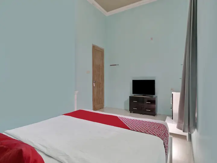 Бату: Villa & Guest House Panput By OYO