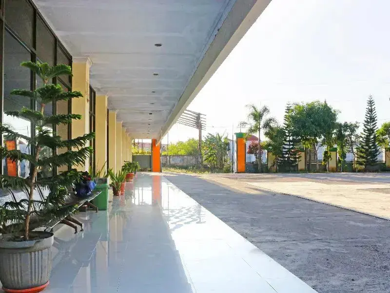 Сое: Collection O 91517 Hotel Gajah Mada Soe