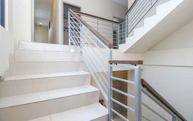 Джакарта: COZROOMS near MRT, Plaza Indonesia, and Grand Indonesia