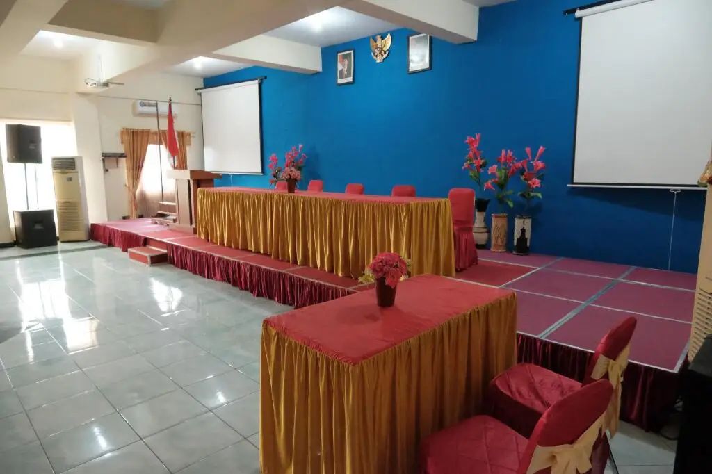 Понорого: Hotel Gajah Mada