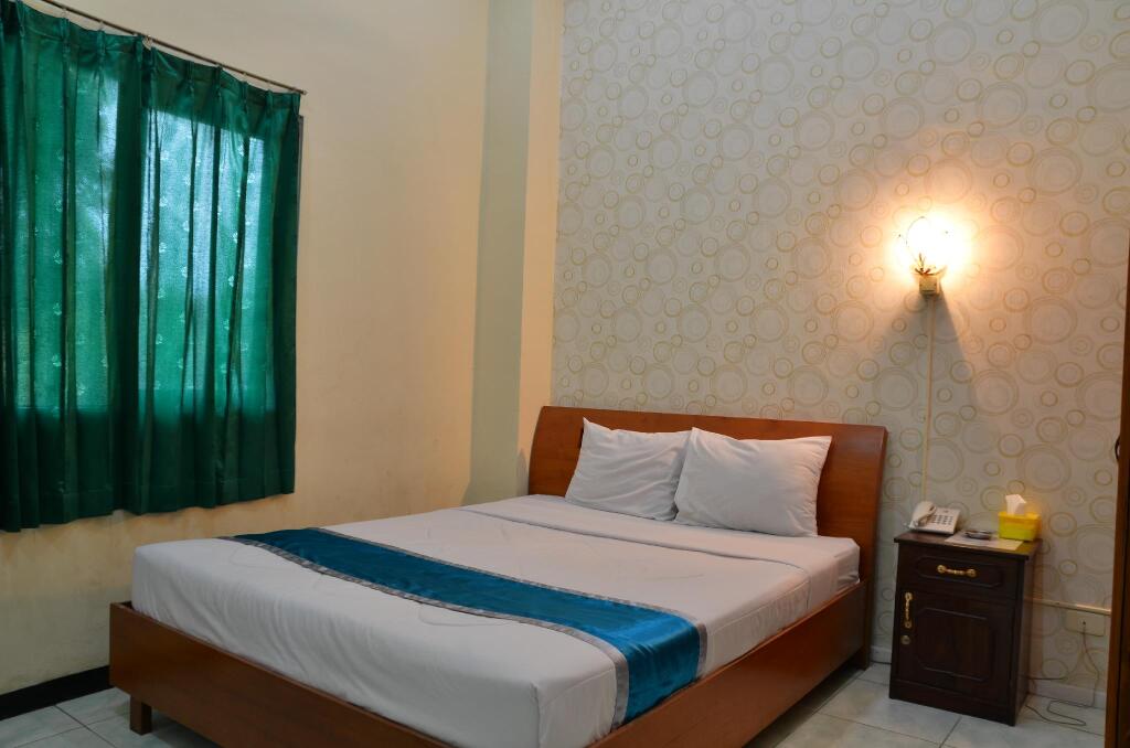 Понорого: Hotel Gajah Mada