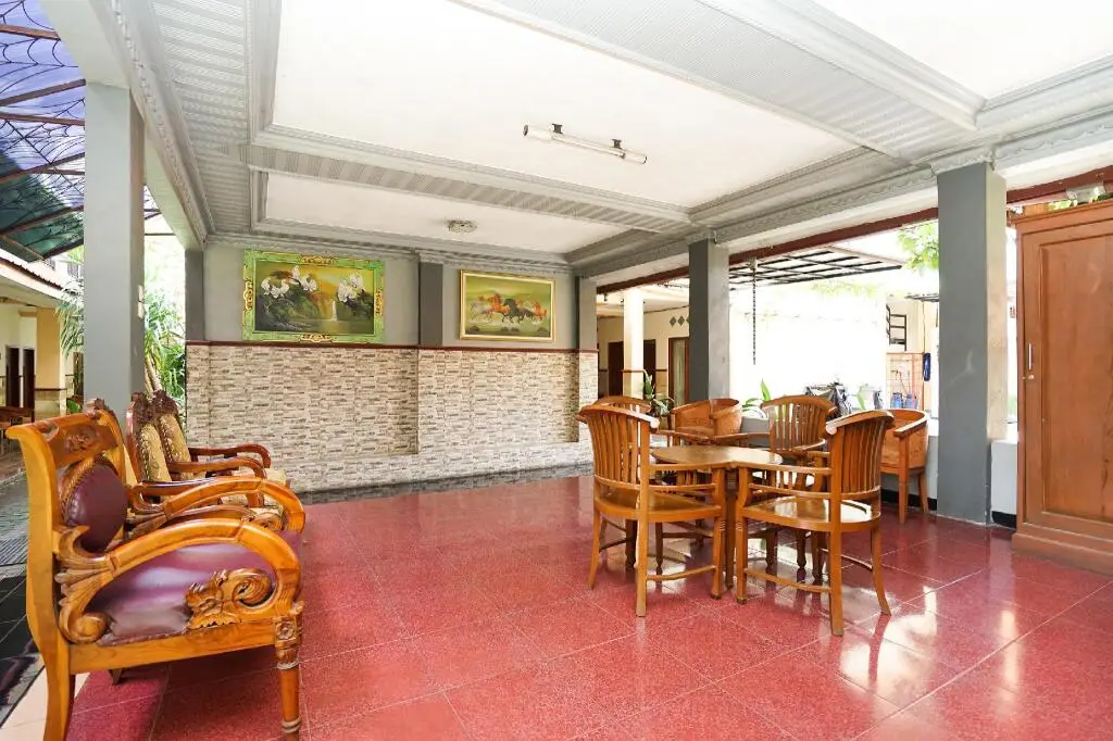 Проболинго: Bromo View Hotel