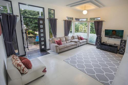Сизаруа: Villa Fiore Puncak