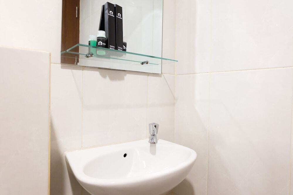 Бекаси: Best View Studio Apartment @ Grand Kamala Lagoon By Travelio
