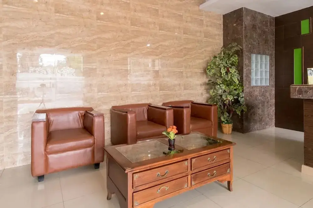 Медан: Oyo 741 Hotel Labuhan Raya