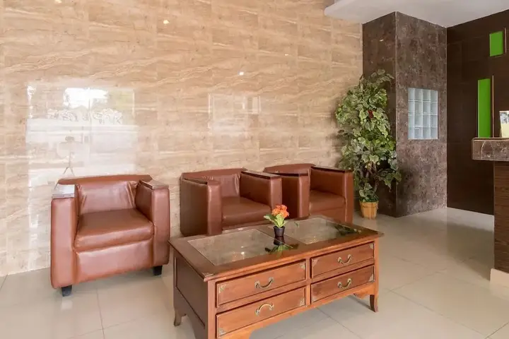 Медан: Oyo 741 Hotel Labuhan Raya