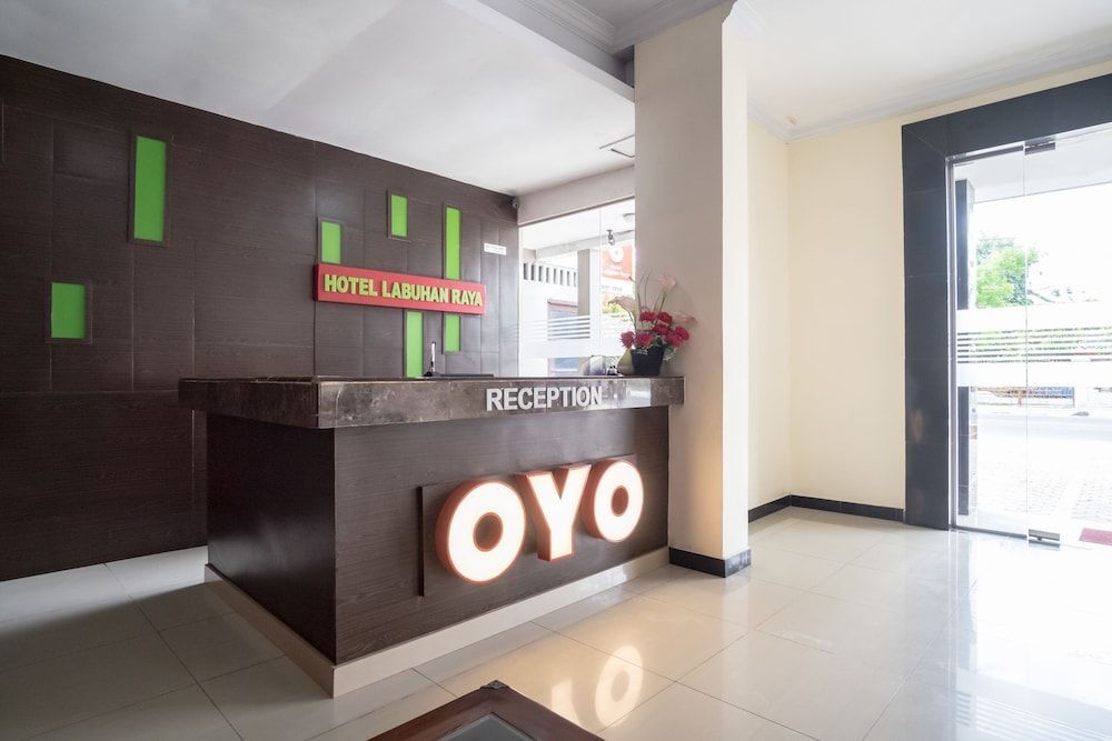 Oyo 741 Hotel Labuhan Raya — фото 1