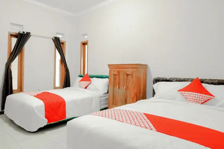 Бату: OYO 605 Queen Homestay