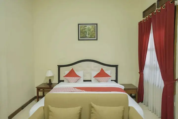 Джокьякарта: OYO 804 Ndalem Maharani Guest House