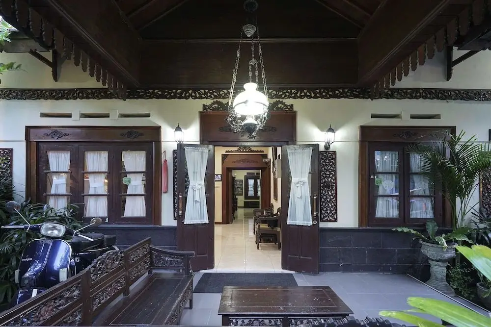 OYO 804 Ndalem Maharani Guest House — фото 1