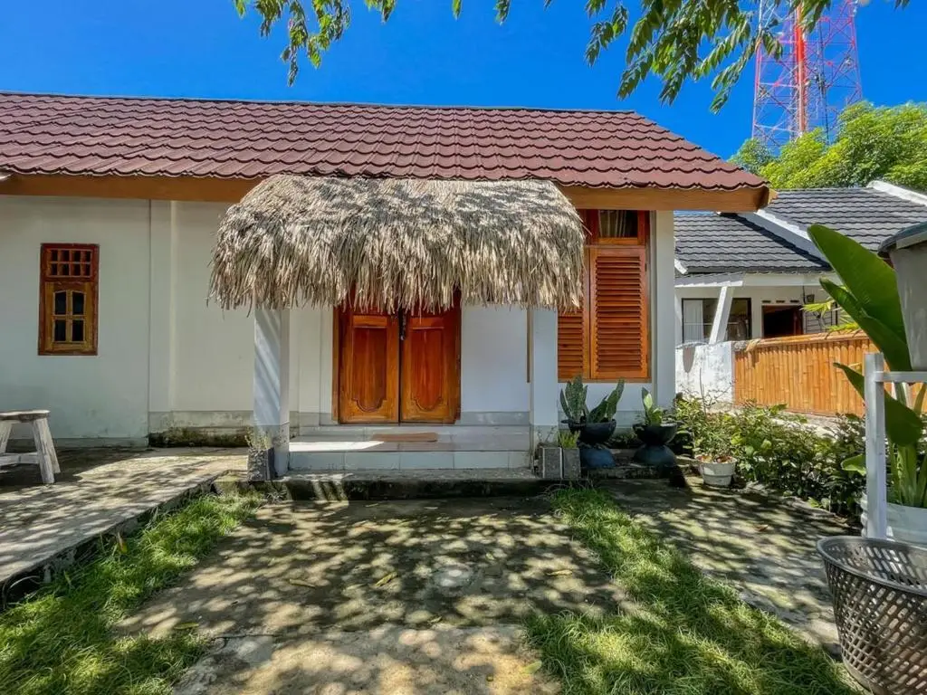 Jerowaru: Aira Homestay Near Pantai Kuta Mandalika