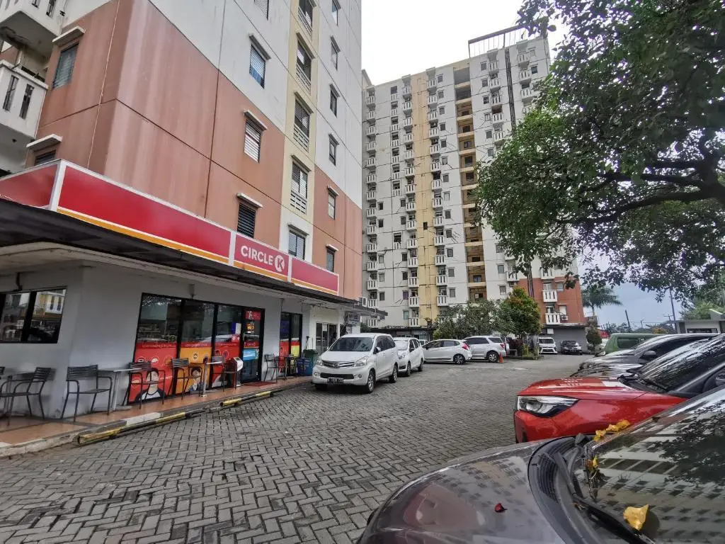 Джакарта: Apartemen Cibubur Village By Arsakha Property