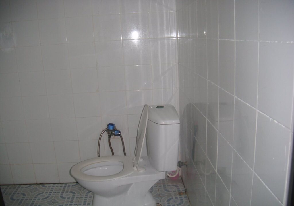 Гили Траванган: FUNNYHOMESTAY3