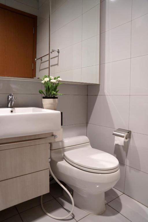 Бандунг: Dago Suite 3BR Luxury Apartment