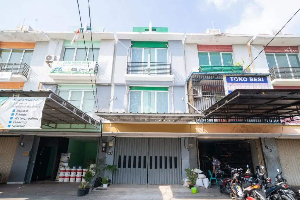 Джакарта: RedDoorz @ Aralia Harapan Indah