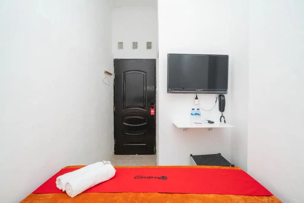 Джакарта: RedDoorz @ Aralia Harapan Indah