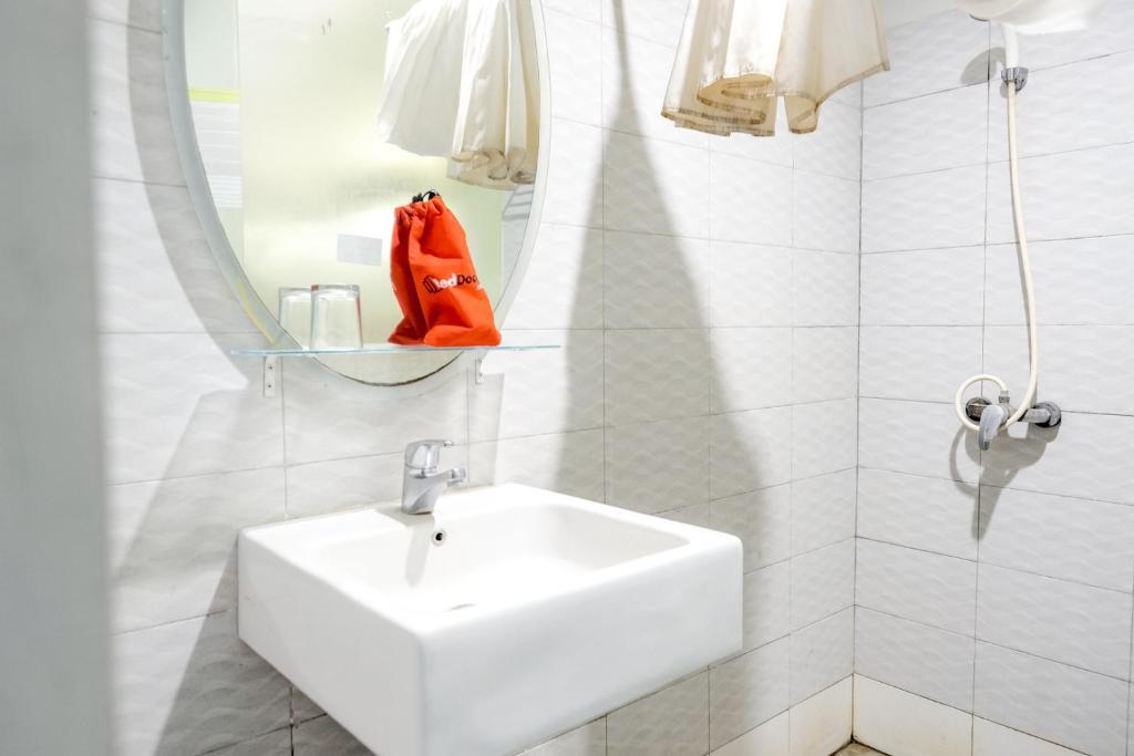 Санур: RedDoorz Plus at Sunrise Hotel Sanur