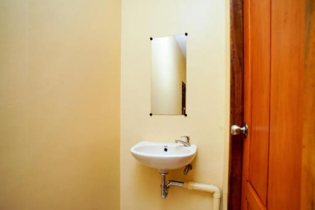 Сурабая: RedDoorz Syariah near Suramadu