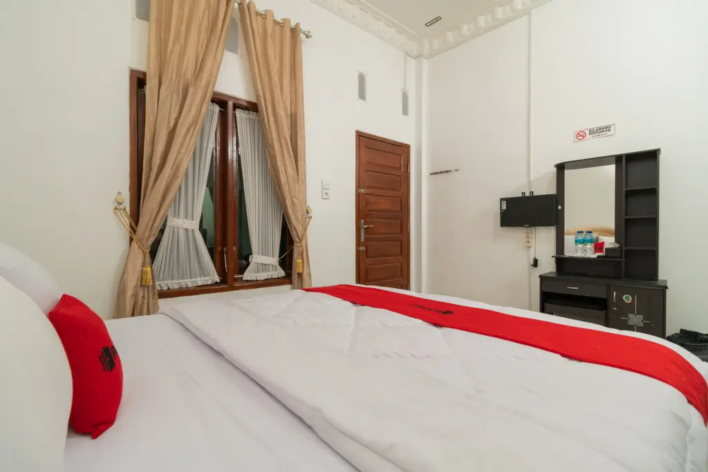 Паданг: RedDoorz Syariah near Universitas Putra Indonesia Padang