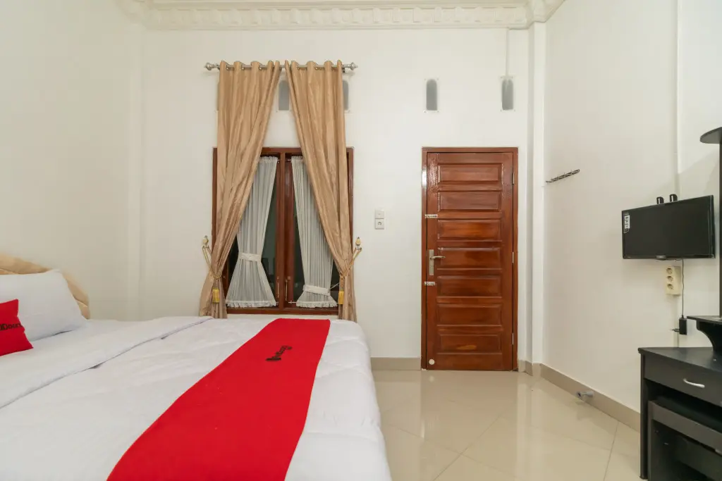 Паданг: RedDoorz Syariah near Universitas Putra Indonesia Padang