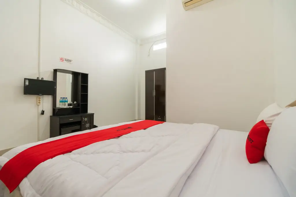 Паданг: RedDoorz Syariah near Universitas Putra Indonesia Padang