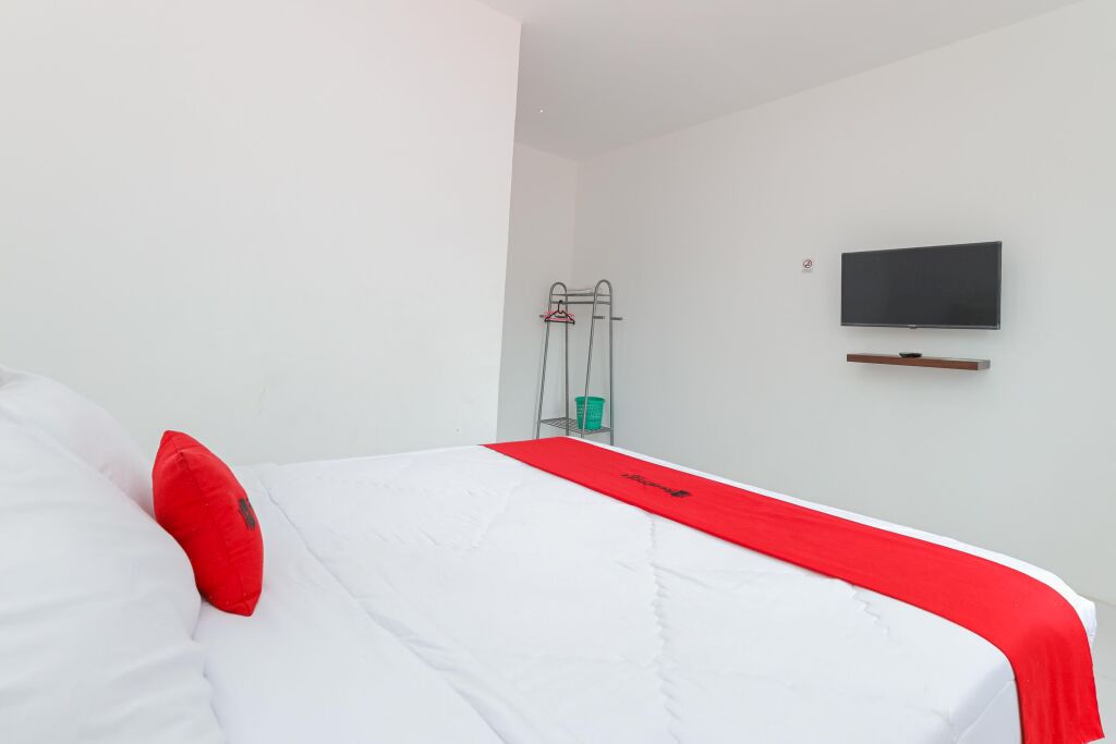 Пандегланг: RedDoorz near RSUD Banten Serang