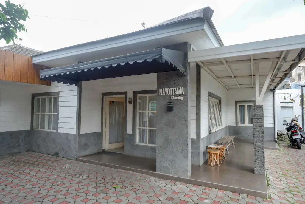 Джокьякарта: RedDoorz near XT Square 4