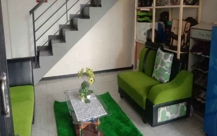 Бату: SPOT ON 90639 Tresno Syariah Homestay